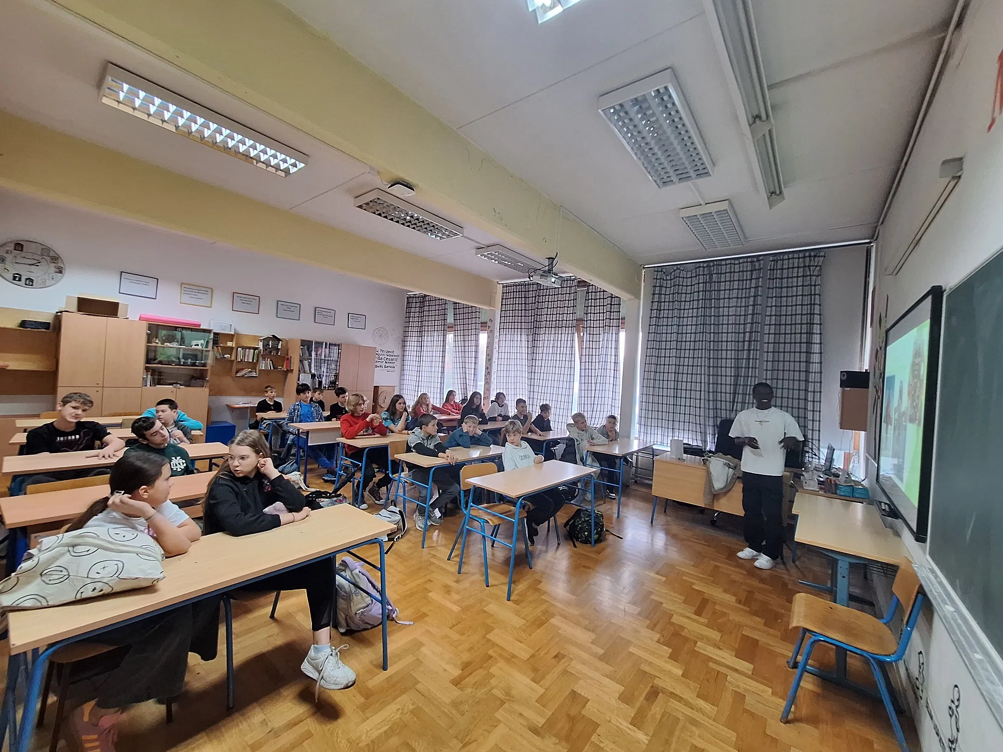 Alternativna nastava: Interkulturalnost – susret s Abbeyem Jobeom iz Gambije - glavna slika